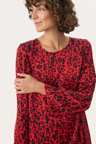 Part Two - Vestido em vermelho