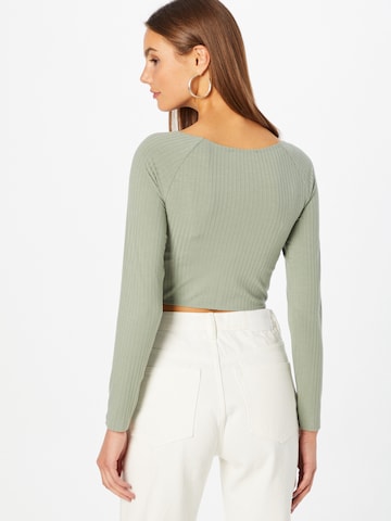 ABOUT YOU Shirt 'Nia' in Groen