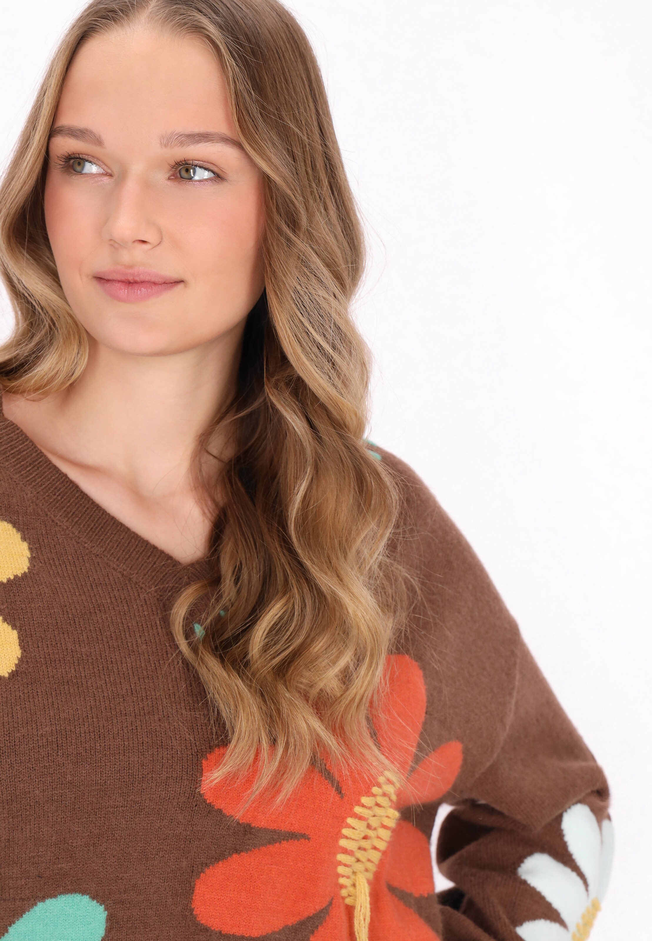 MYMO Sweater in Brown