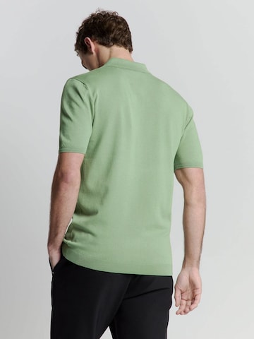 No Excess Shirt in Green