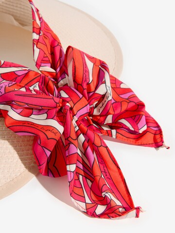 Lipsy Шляпа в Бежевый