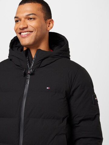 TOMMY HILFIGER - Casaco de inverno em preto