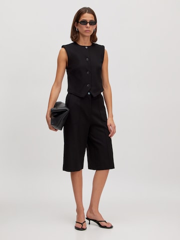 EDITED Regular Broek 'Neea' in Zwart