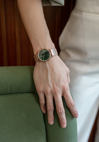 August Berg Analog Watch in Green: front