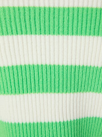 Pull-over Bershka en vert
