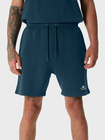 Oldskull Loosefit Shorts 'Samurai' in Grün: Vorderseite