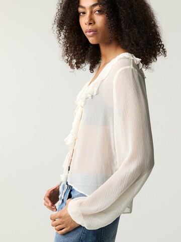 Camicia da donna di Pull&Bear in bianco