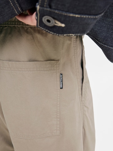 JACK & JONES Baggy Παντελόνι πλισέ 'JPSTOWEN CADE' σε καφέ