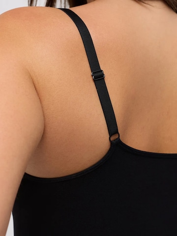 Body modellante 'Cami Sculpting Bodysuit with Slip' di cfab in nero