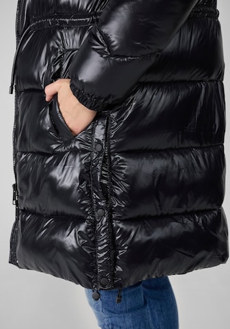 LIEBLINGSSTÜCK Winter Jacket 'Ivana' in Black