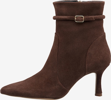 LLOYD Ankle Boots 'Amara 425' in Brown: front