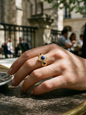 Nemomatheo Ring 'Byzantine – Statement-Ring mit Lapislazuli & Akzentsteinen' in Gold