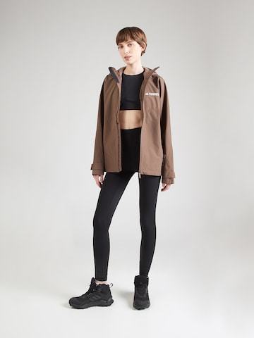 ADIDAS TERREX Ulkoilutakki 'Xperior' värissä ruskea