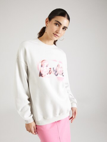 Cotton On Sweatshirt 'Barbie' i hvid: forside