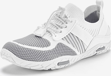 LASCANA Sneaker low in Weiß: Vorderseite