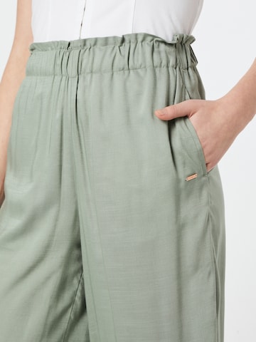 O'NEILL Široke hlačnice Športne hlače 'Malia' | zelena barva