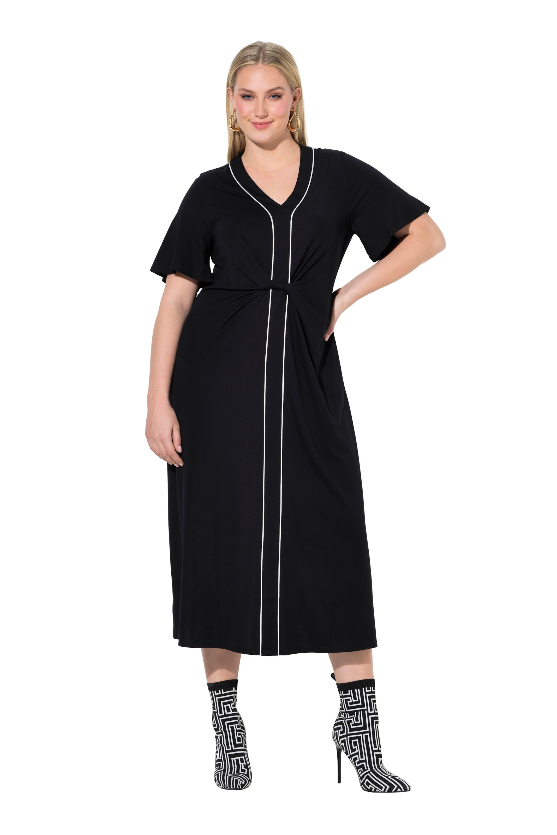 Ulla Popken Dress in Black: front