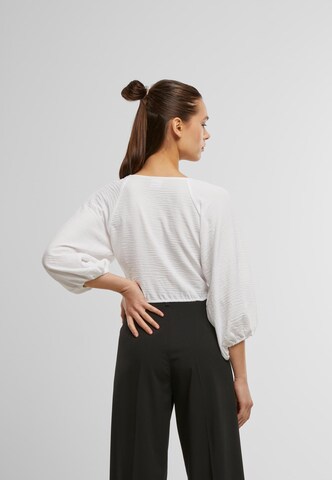 Urban Classics - Blusa en blanco