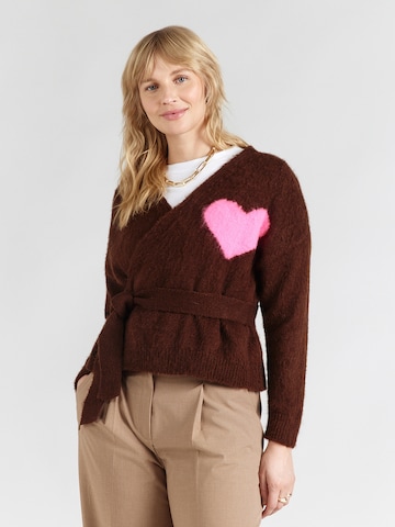 miss goodlifePulover 'Hearts' - smeđa boja: prednji dio