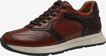 Baskets basses Tamaris en marron : devant