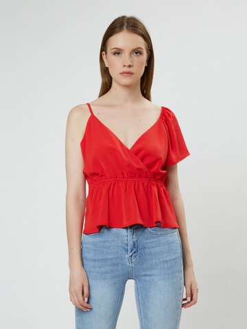 Influencer Top in Rood: voorkant