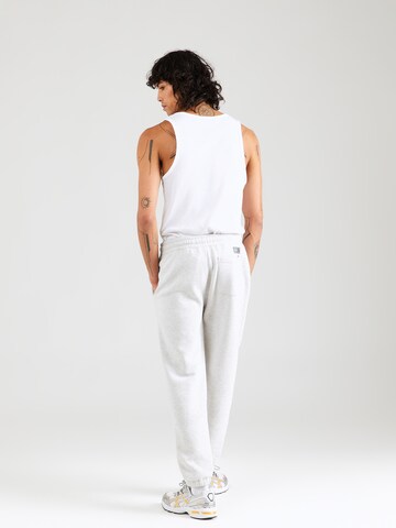 Tapered Pantaloni de la Abercrombie & Fitch pe gri