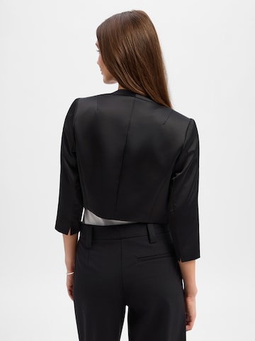 Marie Lund Bolero in Schwarz