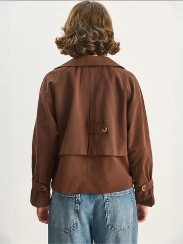 Bianco Lucci Tussenmantel in Bruin