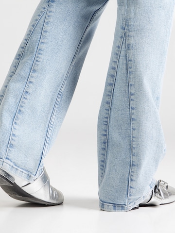 monari Flared Jeans in Blauw