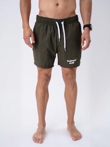 Shorts de bain ' Riviera ' Toujours Actif en vert : devant