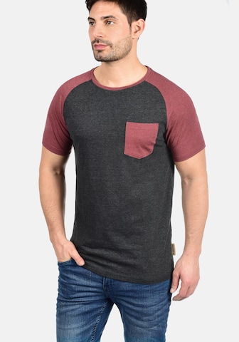 T-Shirt 'Gresham' INDICODE JEANS en gris : devant