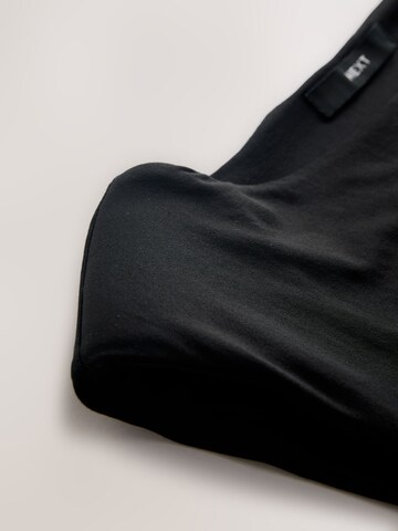 Next Top in Black