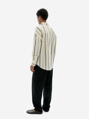 Thinking MU Comfort Fit Paita 'Haru' värissä valkoinen