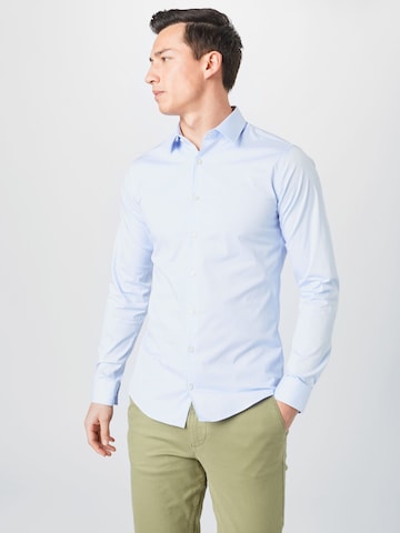 Tiger of Sweden Slim fit Overhemd 'Filbrodie' in Blauw: voorkant