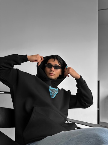 Kleidermafia Sweatshirt 'Oversize Bull Fearless Hoodie - Black and Blue' in Black