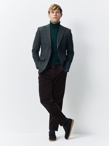 Next Regular Hose in Braun