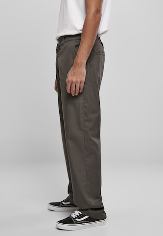 Urban Classics Loose fit Pants in Grey