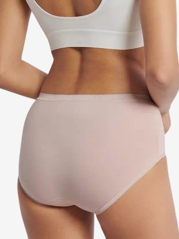 Slip de la SLOGGI pe mai multe culori