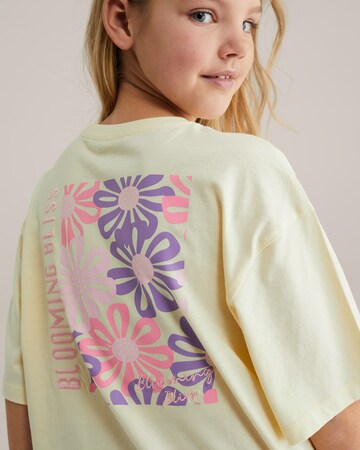 T-Shirt WE Fashion en jaune