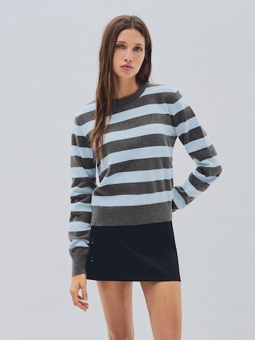 Bershka Sweater in Grey: front