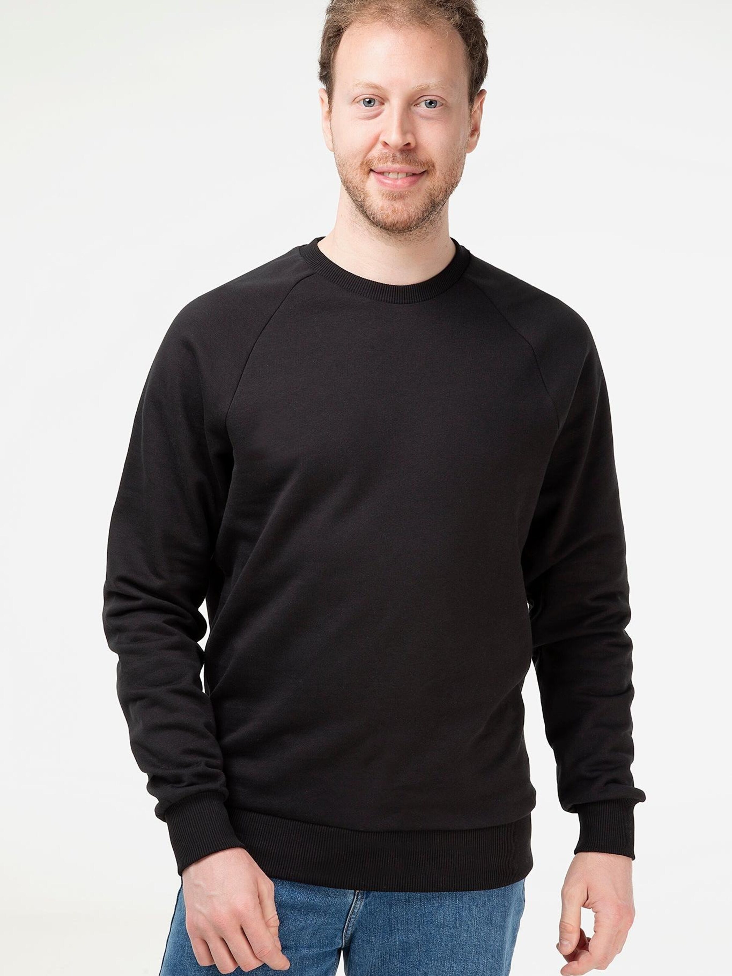 evermind Sweatshirt in Black