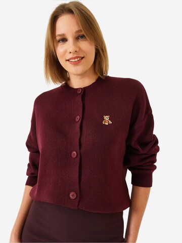 Cardigan Bianco Lucci en rouge