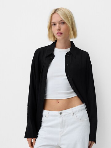 Bershka Bluza | črna barva: sprednja stran