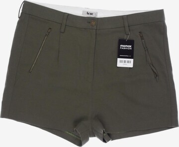 Acne Studios Shorts in L in Green: front