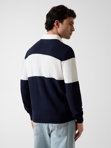 GUESS Pullover in Blau