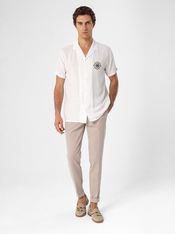 Coupe regular Chemise Antioch en beige