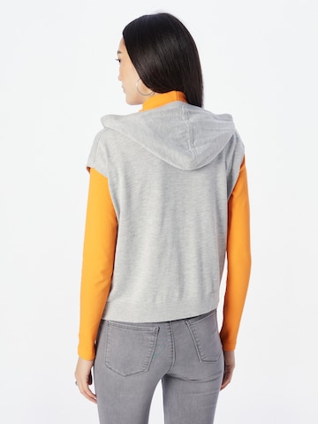 s.Oliver Sweater in Grey