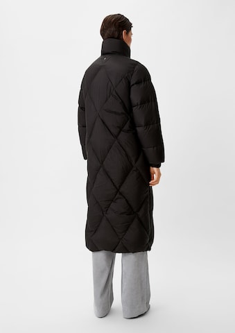 COMMA Zimní kabát – černá: zadní strana