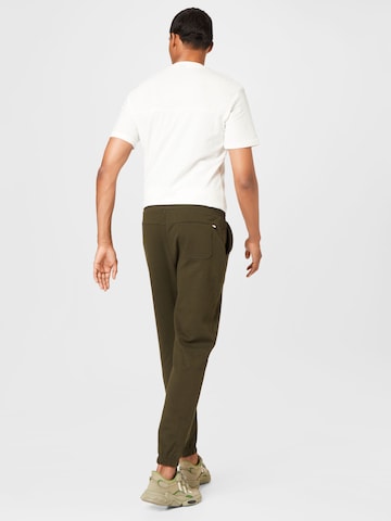 FARAH Tapered Trousers in Green
