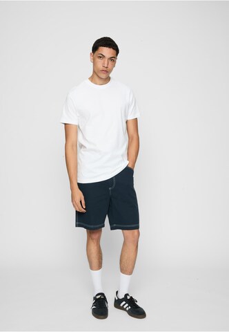 T-Shirt Urban Classics en bleu